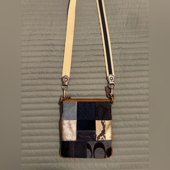 Vintage Coach crossbody denim patchwork purse - Picture 9 of 9